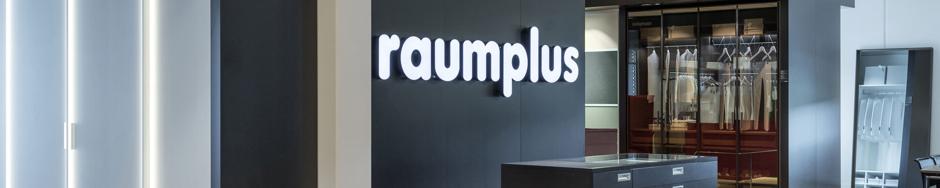 raumplus Österreich Showroom